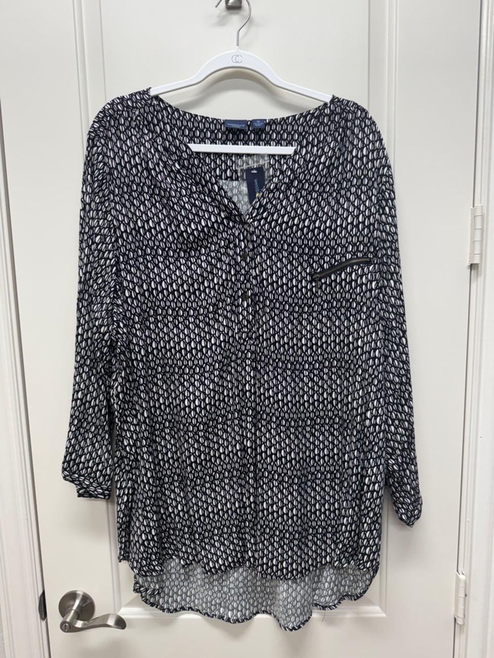 Westbound Black and White Abstract Print Button-Front Tunic